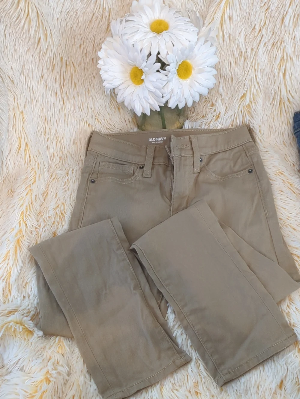 Old Navy pair old